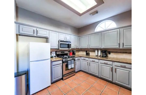 Barker House | Comfortable, Upscale House with a pool and spa!