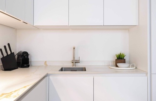 South Antwerp Apartment | Comfortable Urban Retreat for 6 in Central Antwerp
