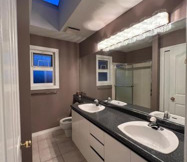 Richmond Bed & Breakfast | Comfortable Utopia B&B