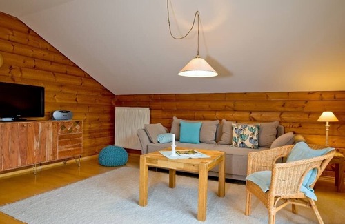 Mitterfirmiansreut Apartment | Comfortable vacation apartment (75 sqm) with eat-in kitchen and terrace