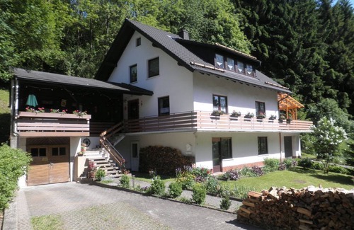 Nurn Apartment | Comfortable vacation apartment (75sqm) with covered terrace