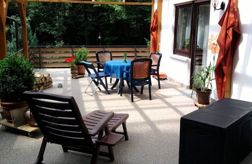 Nurn Apartment | Comfortable vacation apartment (75sqm) with covered terrace