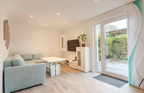 Jever Apartment | Comfortable vacation apartment with secure storage facilities for bicycles