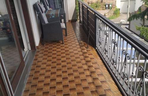 Gocklingen Apartment | Comfortable vacation apartment, 95 square meters, large south-facing balcony