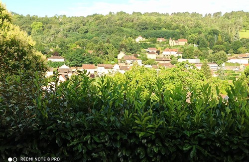 Sarlat-la-Caneda Villa | Comfortable villa offering an unobstructed view of the heights of Sarlat