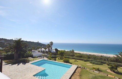 Atlanterra Ski Chalet | Comfortable villa in Cala de los Alemanes, Mediterranean style.
