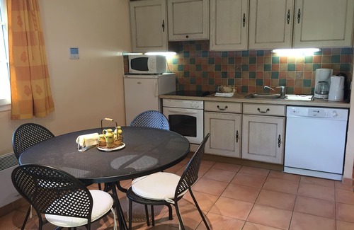 Carros Villa | Comfortable villa with private landscaped garden, swimming pool