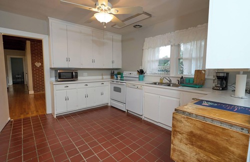 Rocky Mount House | Comfortable Waterfront living in Rocky Mount