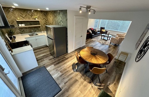 Cobble Hill Other | Comfortable1 bedroom suite located in Cowichan Valley close to various wineries.
