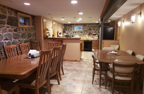 Woodville House | Comfortably sleeps 17 people. Huge backyard with patio, firepit, grill, and more