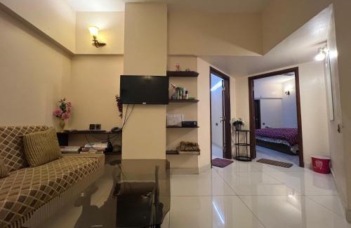 Clifton Apartment | Comfortia Guest House 2 Bed DringDining