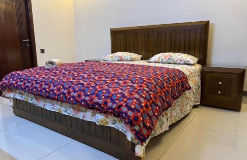 Clifton Apartment | Comfortia Guest House 2 Bed DringDining