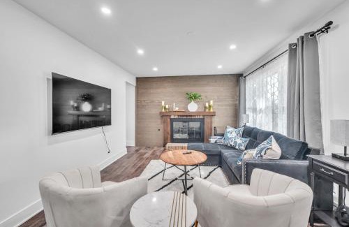 Rolling Meadows House | Comforting Retreat Near Woodfield Mall home