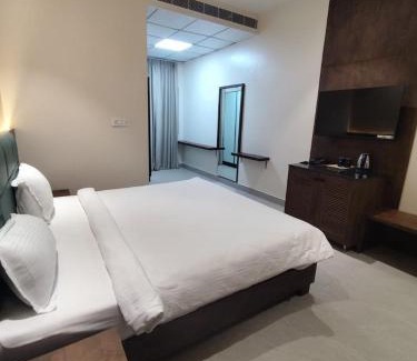 Hanmakonda Hotel | Comfortstay Luxury Rooms