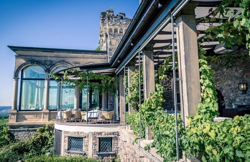 Johannisberg House | Comfortzimmer Burg - Burg & Gästehaus by Schwarzenstein