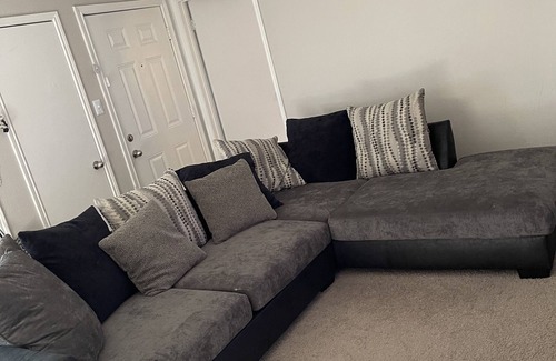 George Bush Park/Eldridge Apartment | COMFTY 2 BEDROOM APARTMENT