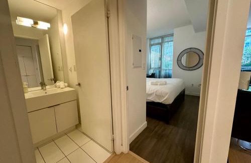 CityPlace Apartment | Comfy 1Bdrm & Bunk bed plus sofabed plus terrace & Parking