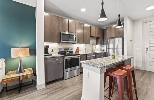 Montopolis Apartment | Comfy 1BR King Suite Close to Downtown w Fast Wifi