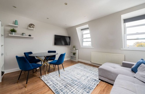 Belsize Park Apartment | Comfy 2 Bed Flat (QCE)