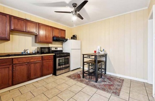 Treme Condo | Comfy 2 bedroom condo - walk to French Quarter. Parking available