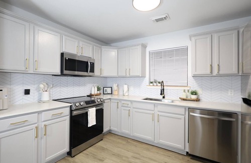 Sherman House | Comfy 2-bedroom townhome in Sherman, TX