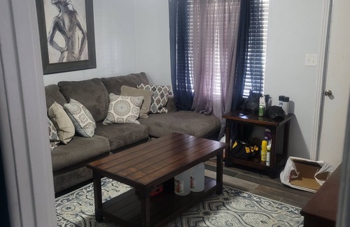 Jacksonville Apartment | Comfy 2-bedroom unit near Edward Waters College