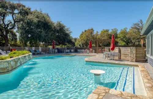 Milwood Apartment | Comfy 2BD Apt | Austin Texas