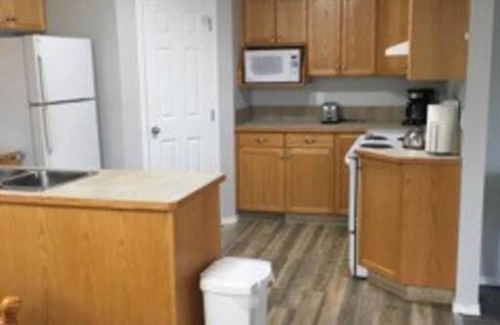 South Lethbridge Condo | Comfy 3 bedroom apartment in South Lethbridge #2