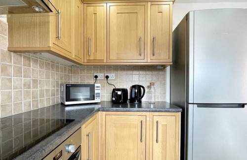 Worksop House | Comfy 3-Bedroom House in Worksop