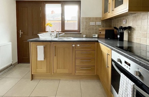 Worksop House | Comfy 3-Bedroom House in Worksop