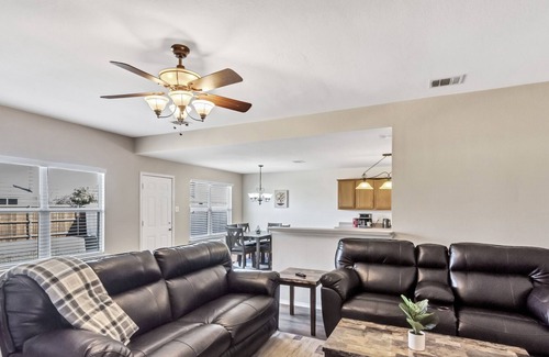 Royse City House | Comfy 3B-2BR House Close to the Lake & Rockwall!