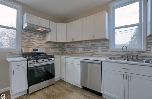 Mount Clemens House | Comfy 4-bedroom house in Mount Clemens