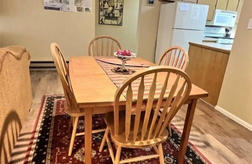 Taos Ski Valley Condo | Comfy and Close to the Fun at Taos Ski Valley