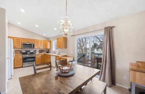 Coeur d'Alene House | Comfy and Cozy Home S