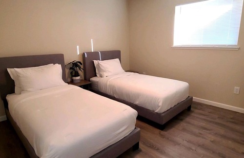 Enterprise House | Comfy and Very Clean Remodeled house