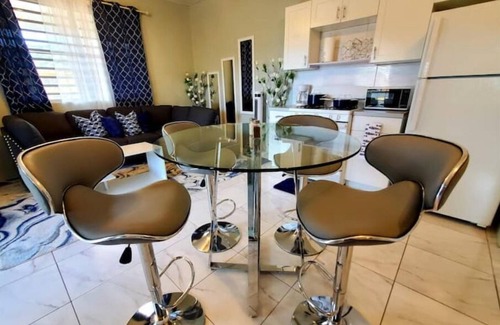 Frydendal Apartment | Comfy apartment 2 minutes away from the beach! W/JEEP price differs!