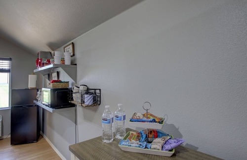 Meridian Apartment | Comfy apartment on acreage, sleeps 2
