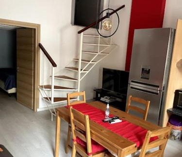 Nea Ionia Apartment | Comfy apartment with low ceiling attic