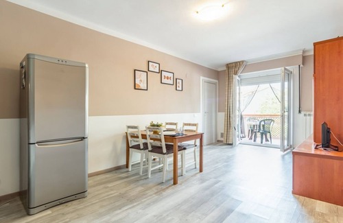 Luni Mare Apartment | Comfy Apartment x4 - w/Terrace & Private Parking