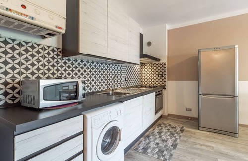 Luni Mare Apartment | Comfy Apartment x4 - w/Terrace & Private Parking