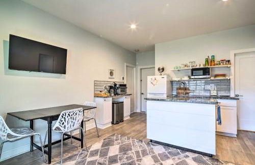 Skyland Apartment | Comfy Asheville Vacation Rental with Hot Tub!