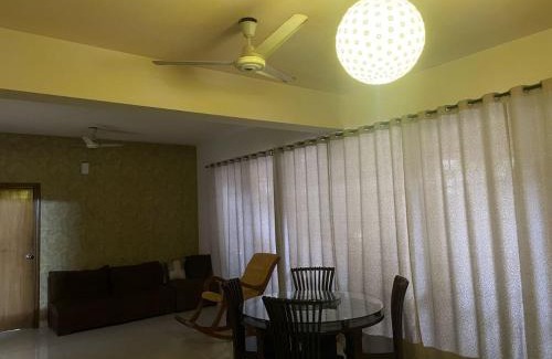 Banani House | Comfy bedroom with Balcony and attached washroom