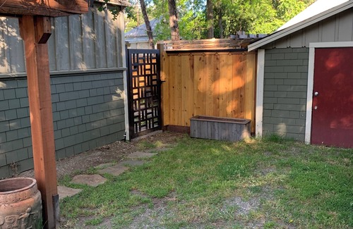 Chico Cottage | Comfy Boho bungalow . Hidden away and private.