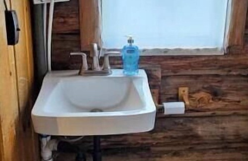Cooke City-Silver Gate Cabin | Comfy Cabin in Cooke City