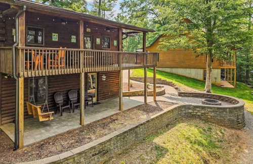 Gladehill Cabin | Comfy Cabin with stunning lake views, perfect for a serene escape at SML.