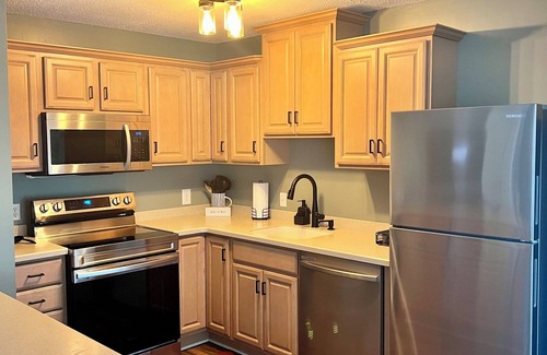 Foxfire Condo | Comfy & Charming 2BR/2BA Condo with Golf View