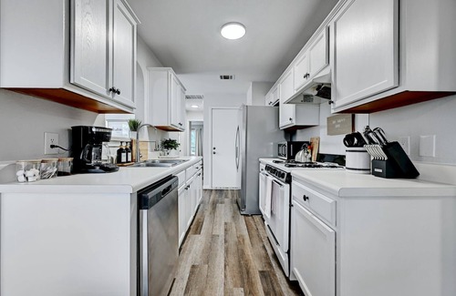Austin House | Comfy & Classy Boutique Home - New Owner