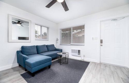 Middle River Terrace Apartment | Comfy Condos at Middle River Apt 3