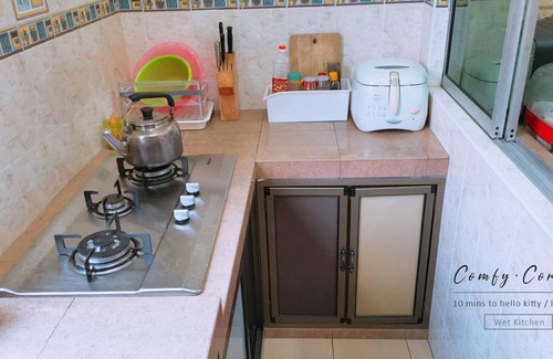 Sekudai House | Comfy Corner House 4BR @10 mins legoland 10-16pax