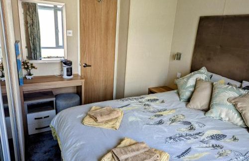 Chichester Ski Chalet | Comfy & Cosy family loving Home